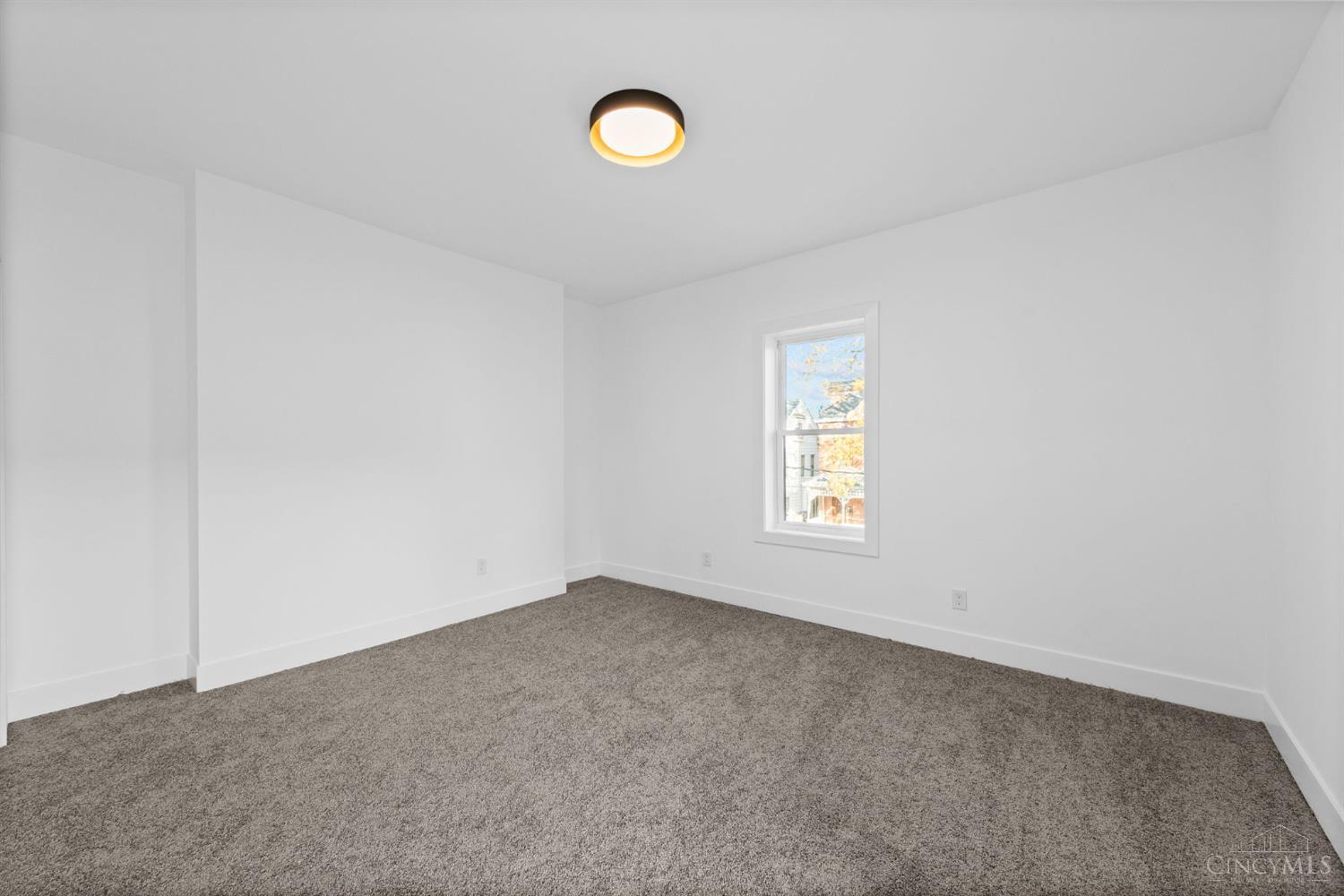 Cincinnati, Ohio, 45207, United States, 3 Bedrooms Bedrooms, ,3 BathroomsBathrooms,Residential,For Sale,1993082