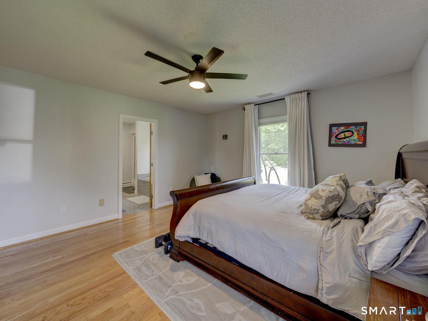 Wethersfield, Connecticut, 06109, United States, 3 Bedrooms Bedrooms, ,4 BathroomsBathrooms,Residential,For Sale,2048104