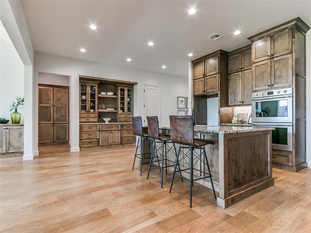 Edmond, Oklahoma, 73025, United States, 4 Bedrooms Bedrooms, ,4 BathroomsBathrooms,Residential,For Sale,1987360