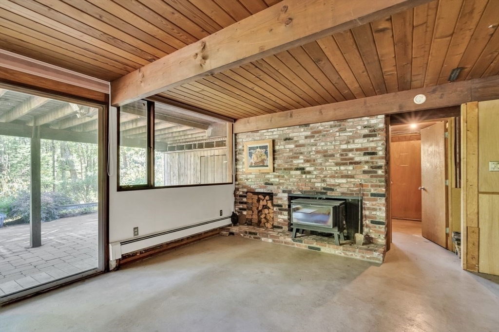 Bedford, Massachusetts, 01730, United States, 5 Bedrooms Bedrooms, ,3 BathroomsBathrooms,Residential,For Sale,1942170
