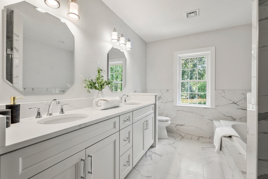 Lexington, Massachusetts, 02420, United States, 5 Bedrooms Bedrooms, ,8 BathroomsBathrooms,Residential,For Sale,1932093