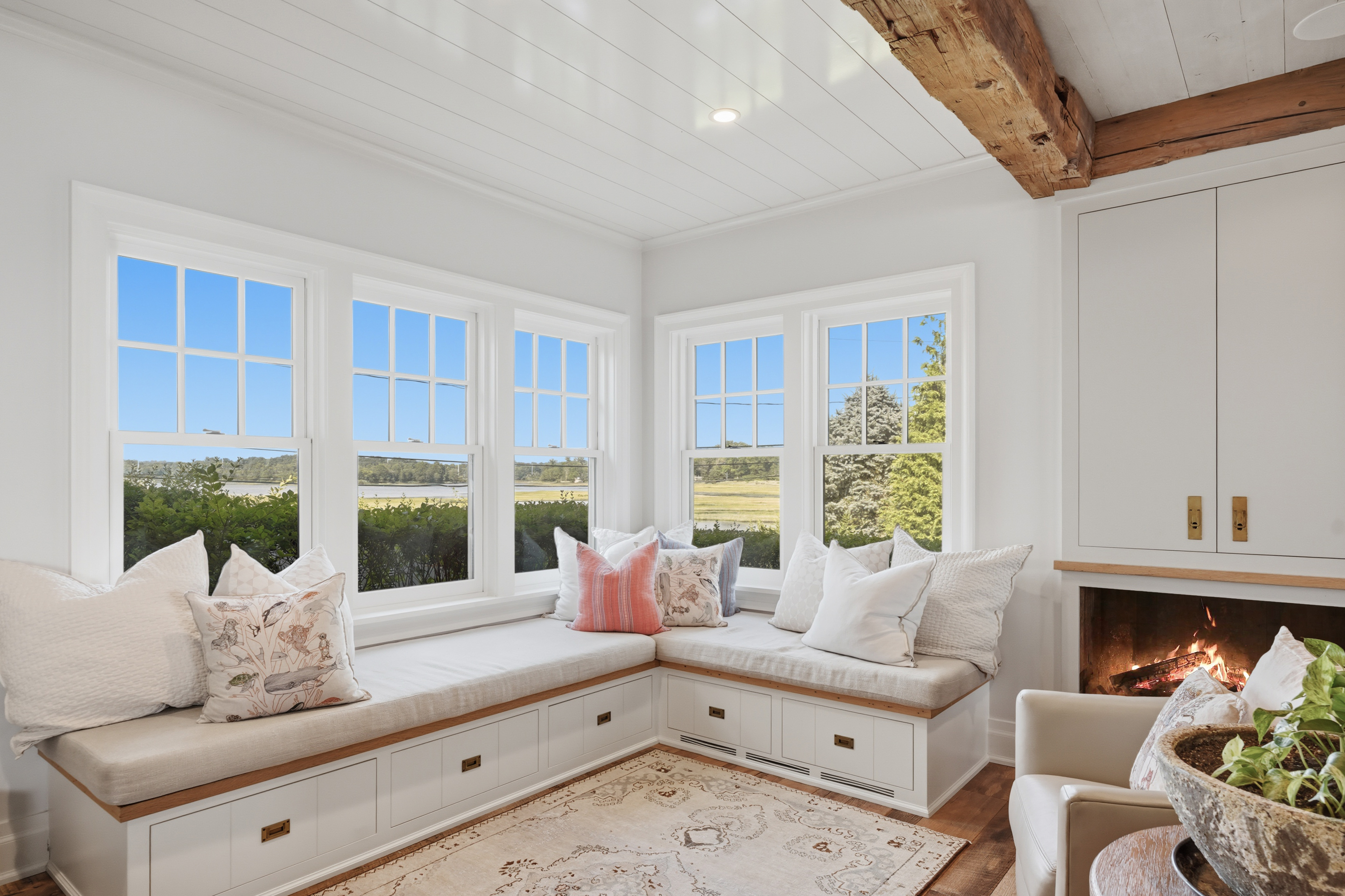  Prime Waterfront Living Meets Architectural Excellence in Coveted Compo Beach - 物件實景