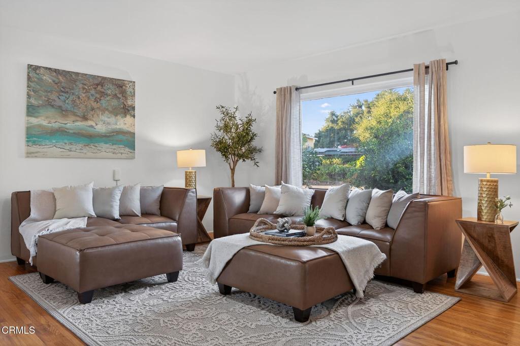 Ojai, California, 93023, United States, 4 Bedrooms Bedrooms, ,3 BathroomsBathrooms,Residential,For Sale,1989164