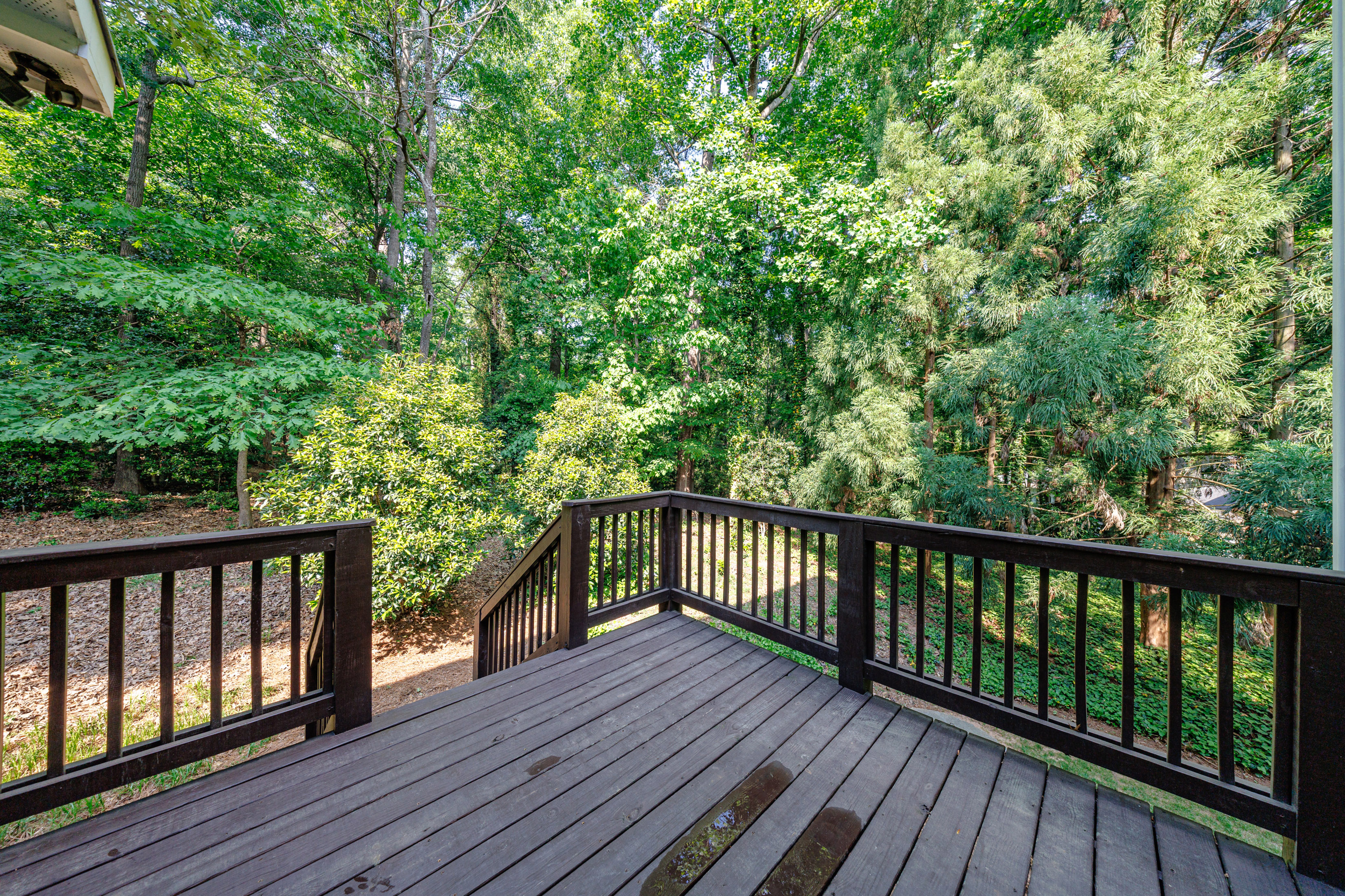 Sandy Springs Townhome Lives Like a Single Family Residence - 物件實景