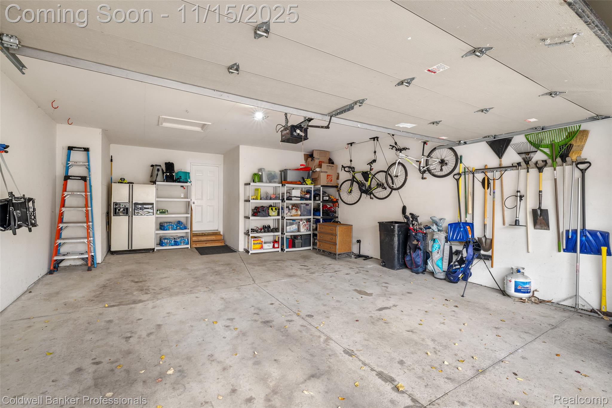 Clarkston, Michigan, 48348, United States, 4 Bedrooms Bedrooms, ,4 BathroomsBathrooms,Residential,For Sale,1992858