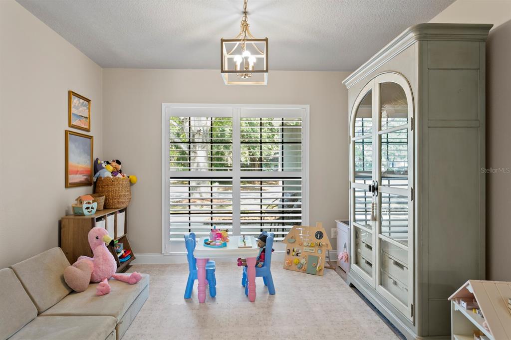 Temple Terrace, Florida, 33617, United States, 4 Bedrooms Bedrooms, ,3 BathroomsBathrooms,Residential,For Sale,1805472