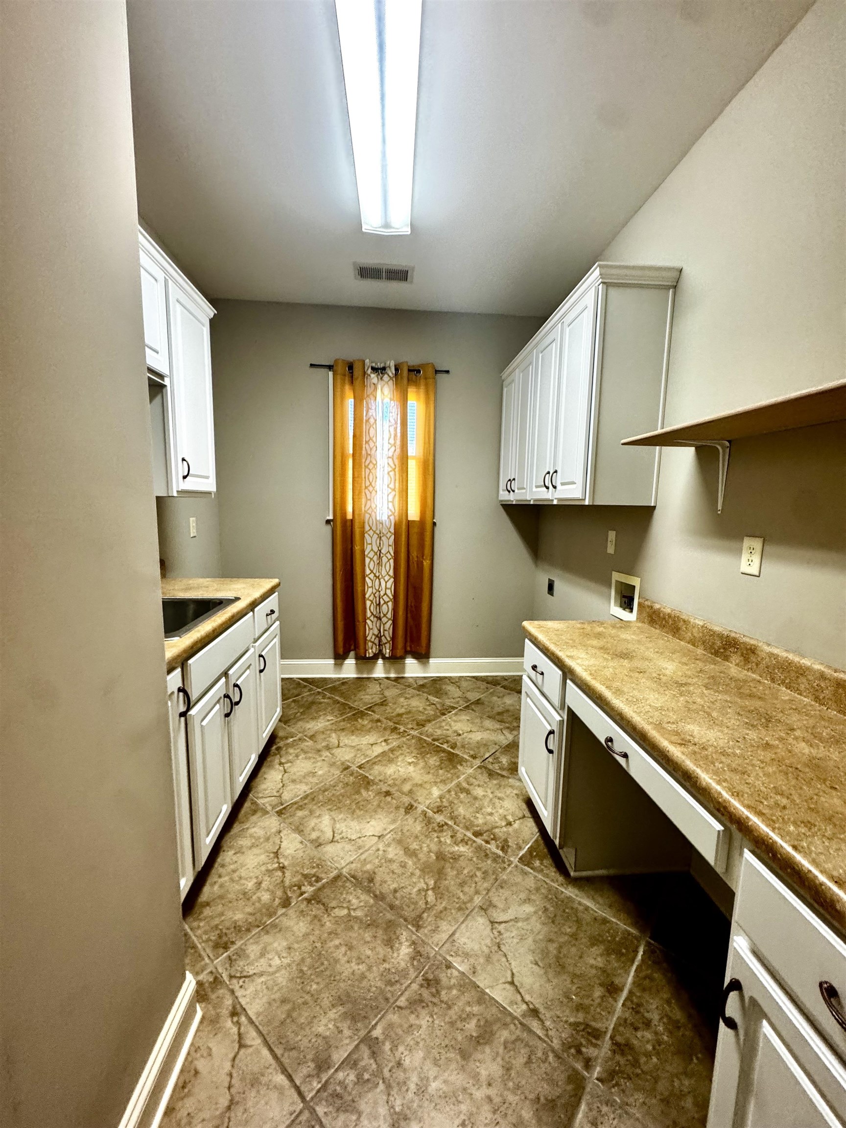 Eads, Tennessee, 38028, United States, 4 Bedrooms Bedrooms, ,4 BathroomsBathrooms,Residential,For Sale,1984184