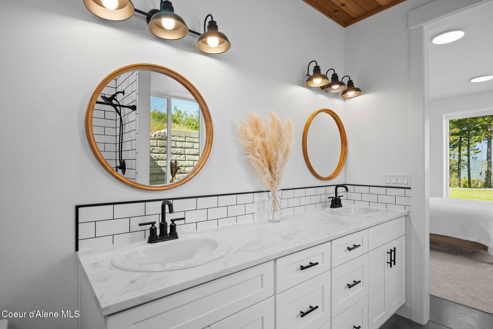 Plummer, Idaho, 83851, United States, 6 Bedrooms Bedrooms, ,4 BathroomsBathrooms,Residential,For Sale,1810592