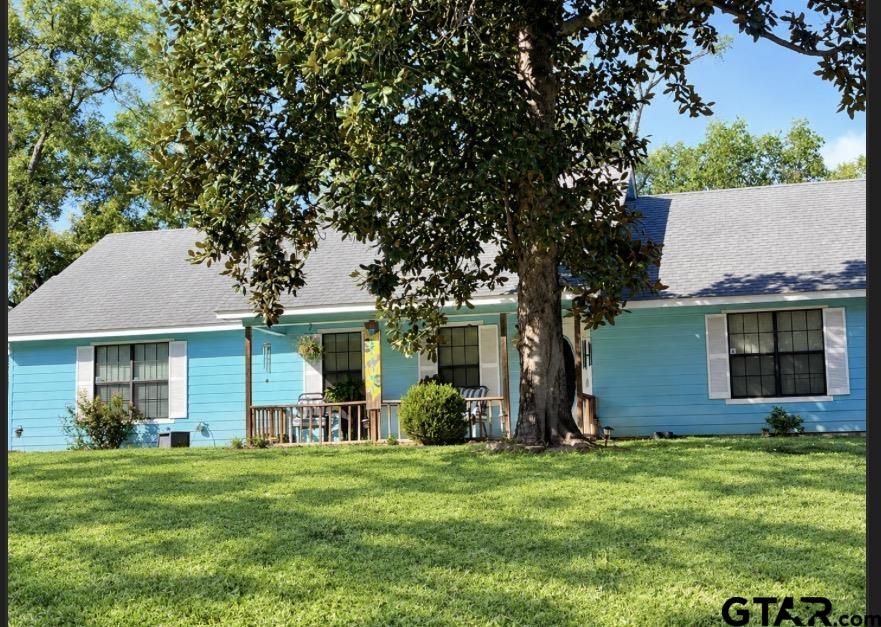 Calhoun St, Palestine, TX 75801