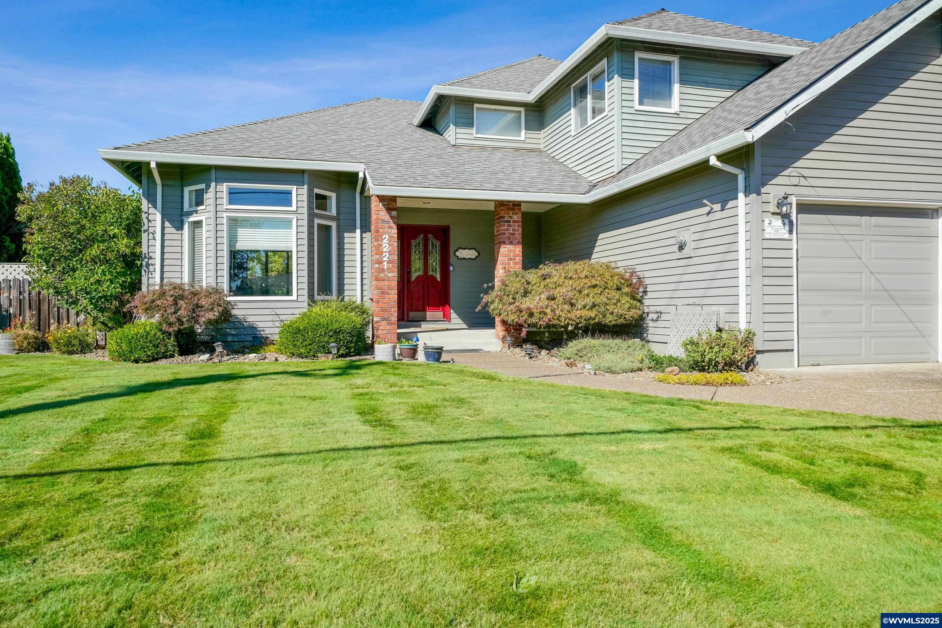 Mcminnville, Oregon, 97128, United States, 3 Bedrooms Bedrooms, ,3 BathroomsBathrooms,Residential,For Sale,1949725