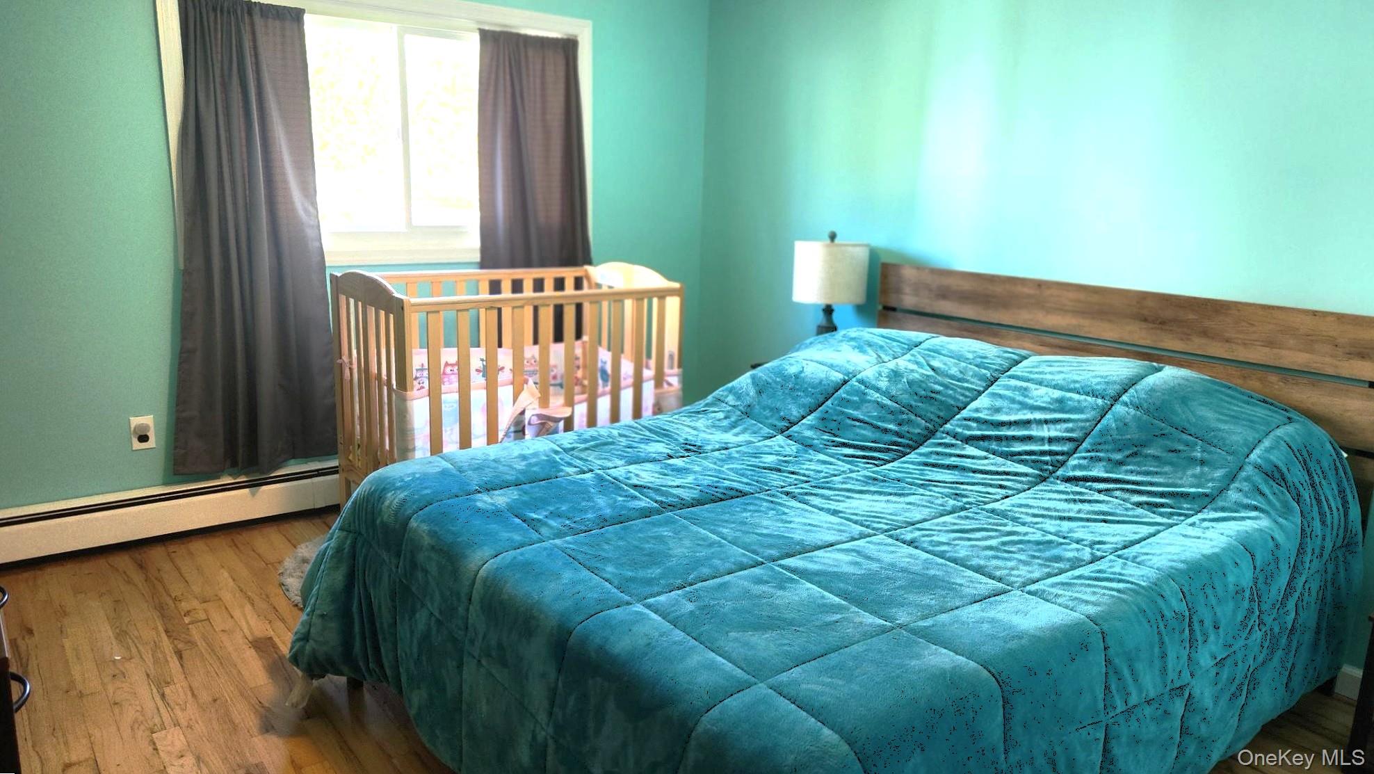 Ronkonkoma, New York, 11779, United States, 4 Bedrooms Bedrooms, ,3 BathroomsBathrooms,Residential,For Sale,1987838