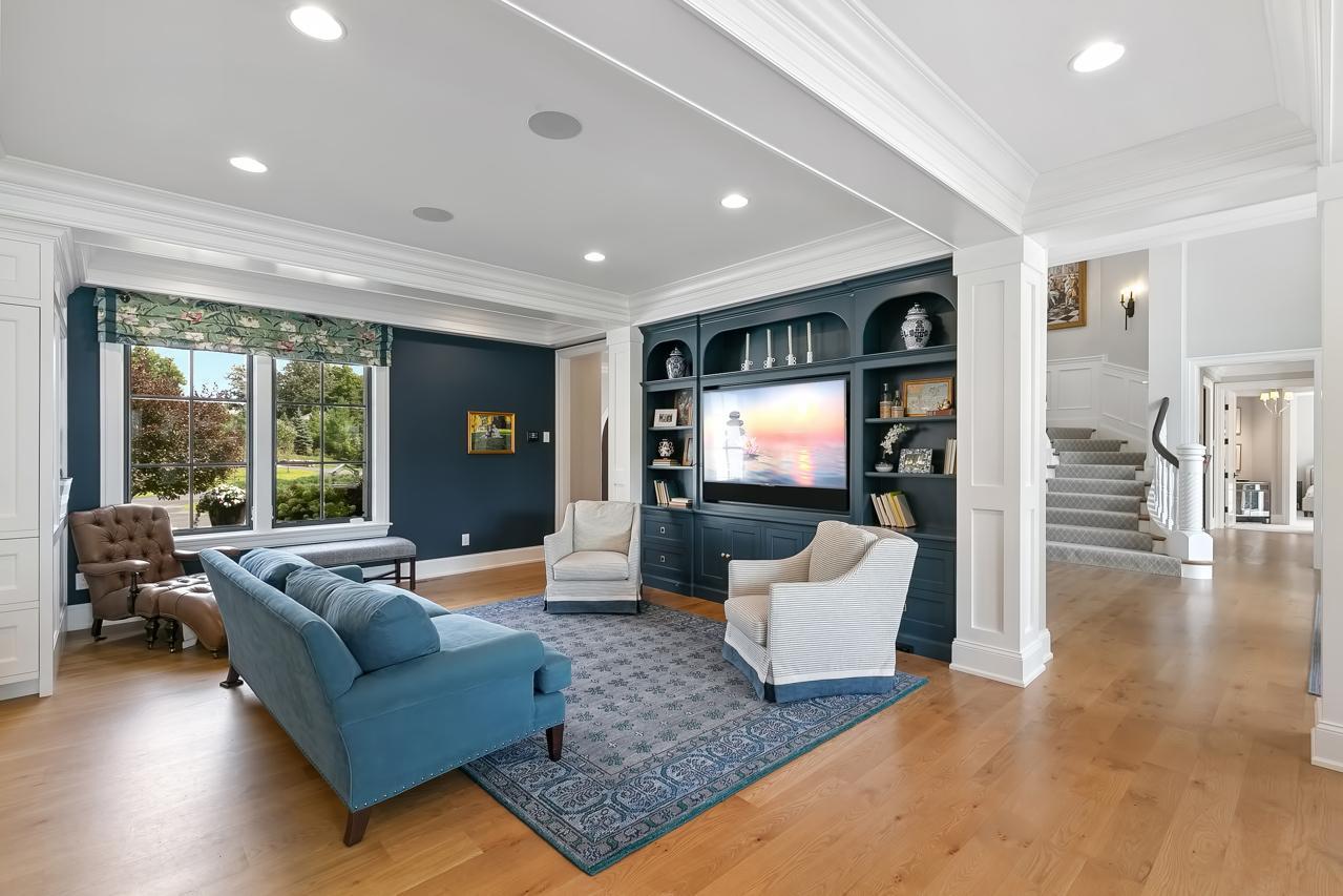 Orono, Minnesota, 55391, United States, 6 Bedrooms Bedrooms, ,7 BathroomsBathrooms,Residential,For Sale,1934197