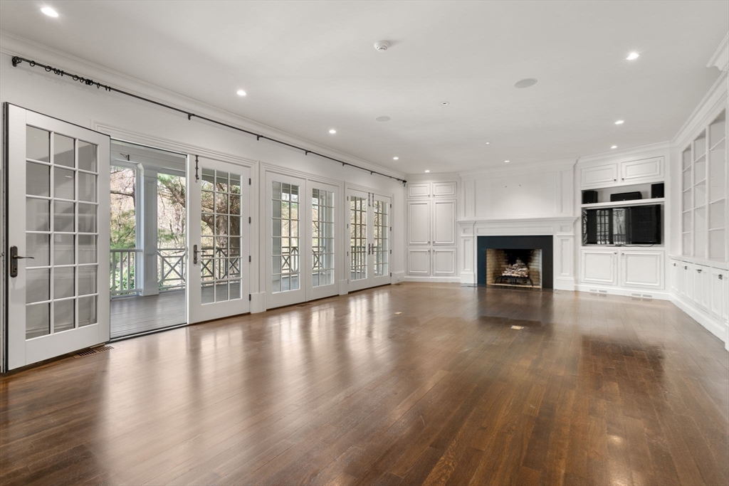 Wellesley, Massachusetts, 02482, United States, 6 Bedrooms Bedrooms, ,10 BathroomsBathrooms,Residential,For Sale,1794537