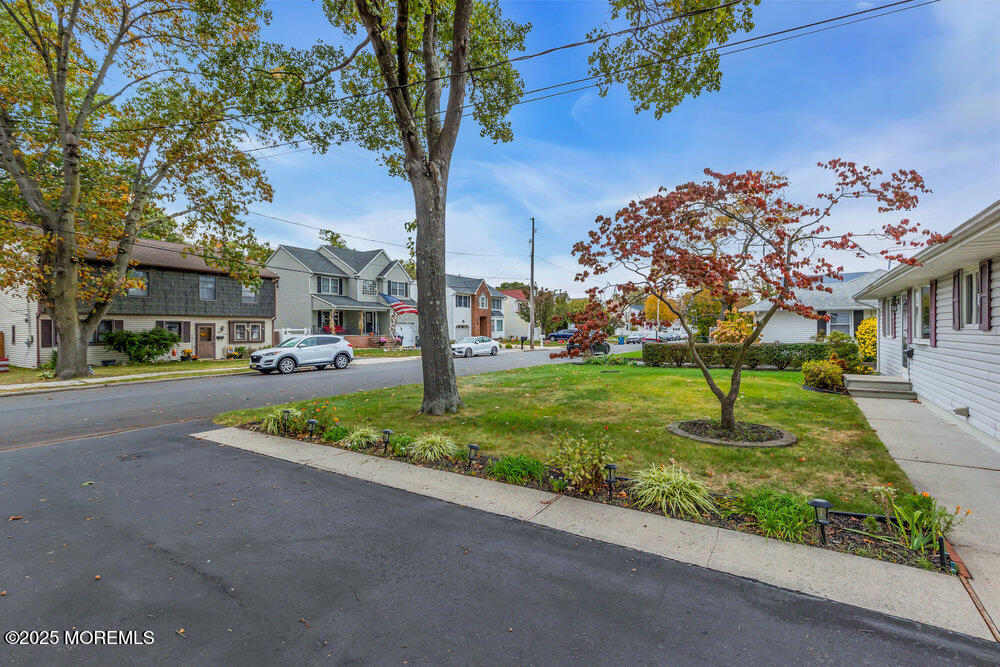 Hazlet, New Jersey, 07734, United States, 4 Bedrooms Bedrooms, ,2 BathroomsBathrooms,Residential,For Sale,1968911