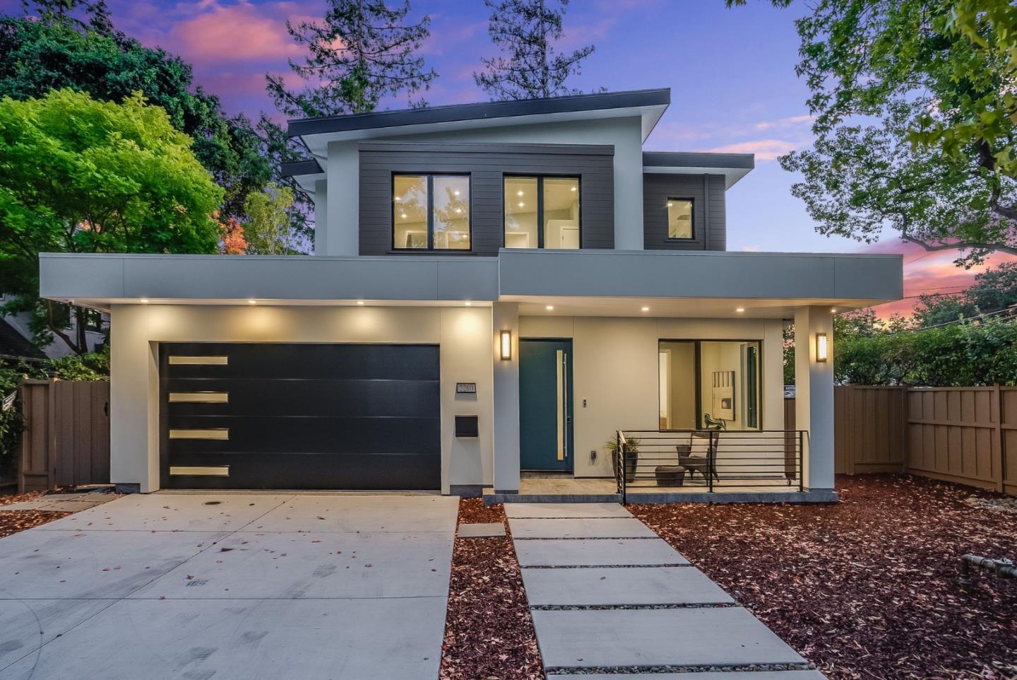 Palo Alto, California, 94303, United States, 4 Bedrooms Bedrooms, ,5 BathroomsBathrooms,Residential,For Sale,1906712
