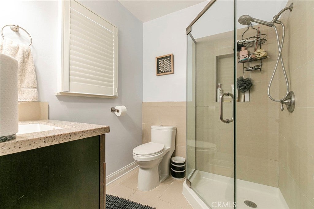 Van Nuys, California, 91406, United States, 3 Bedrooms Bedrooms, ,2 BathroomsBathrooms,Residential,For Sale,1940883