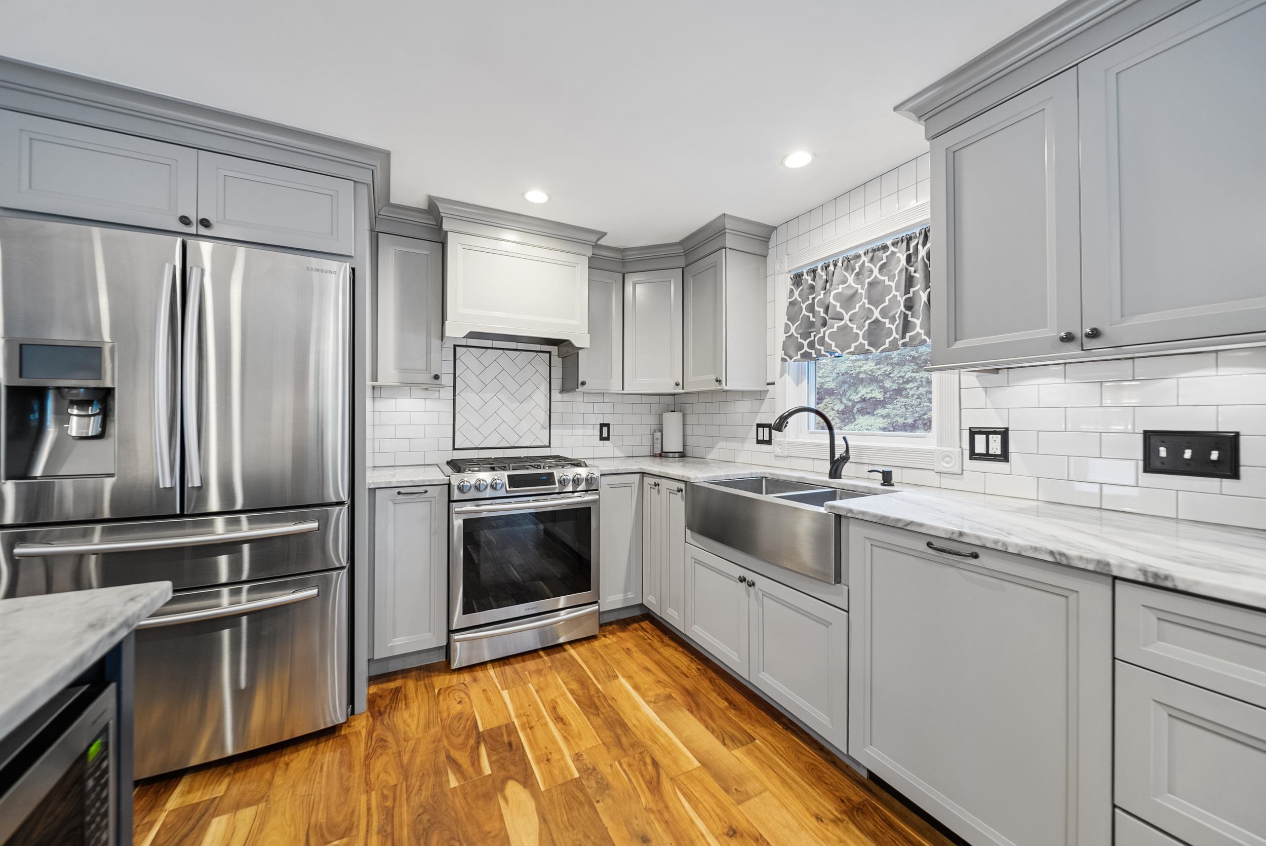 Derry, New Hampshire, 03038, United States, 3 Bedrooms Bedrooms, ,1 BathroomBathrooms,Residential,For Sale,1938906