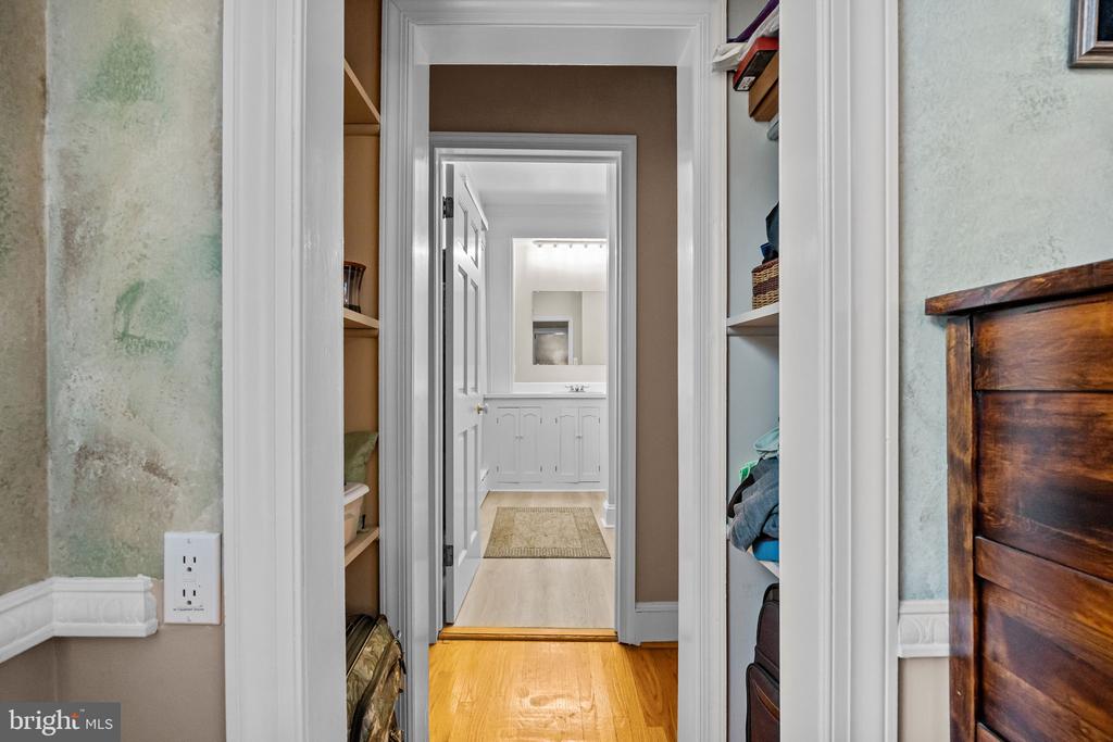 Lansdowne, Pennsylvania, 19050, United States, 5 Bedrooms Bedrooms, ,3 BathroomsBathrooms,Residential,For Sale,1926052