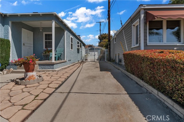 Hawthorne, California, 90250, United States, 3 Bedrooms Bedrooms, ,1 BathroomBathrooms,Residential,For Sale,1792090