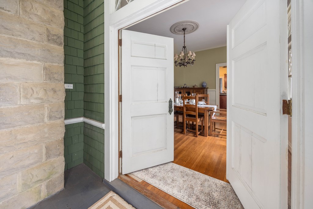 Columbus, Georgia, 31906, United States, 5 Bedrooms Bedrooms, ,4 BathroomsBathrooms,Residential,For Sale,1906987