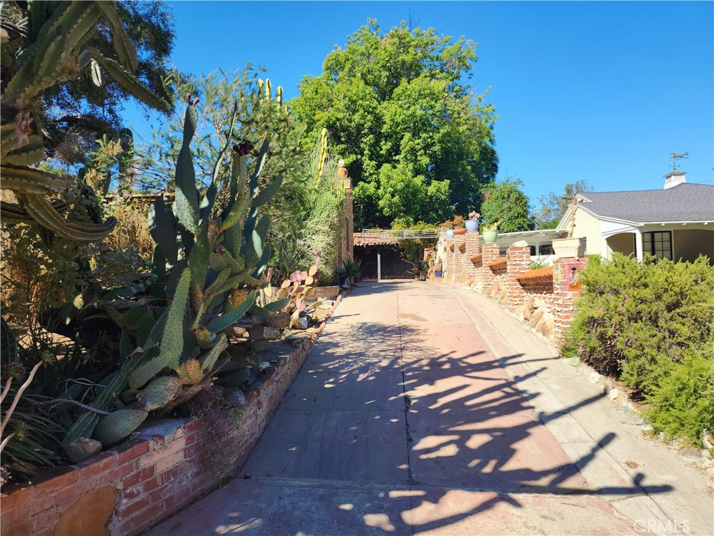 Riverside, California, 92501, United States, 4 Bedrooms Bedrooms, ,2 BathroomsBathrooms,Residential,For Sale,1966223