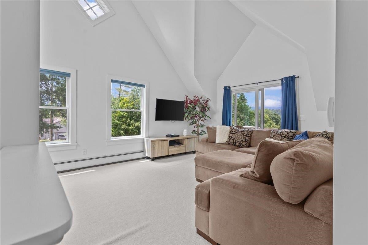 Stowe, Vermont, 05672, United States, 2 Bedrooms Bedrooms, ,1 BathroomBathrooms,Residential,For Sale,1908811