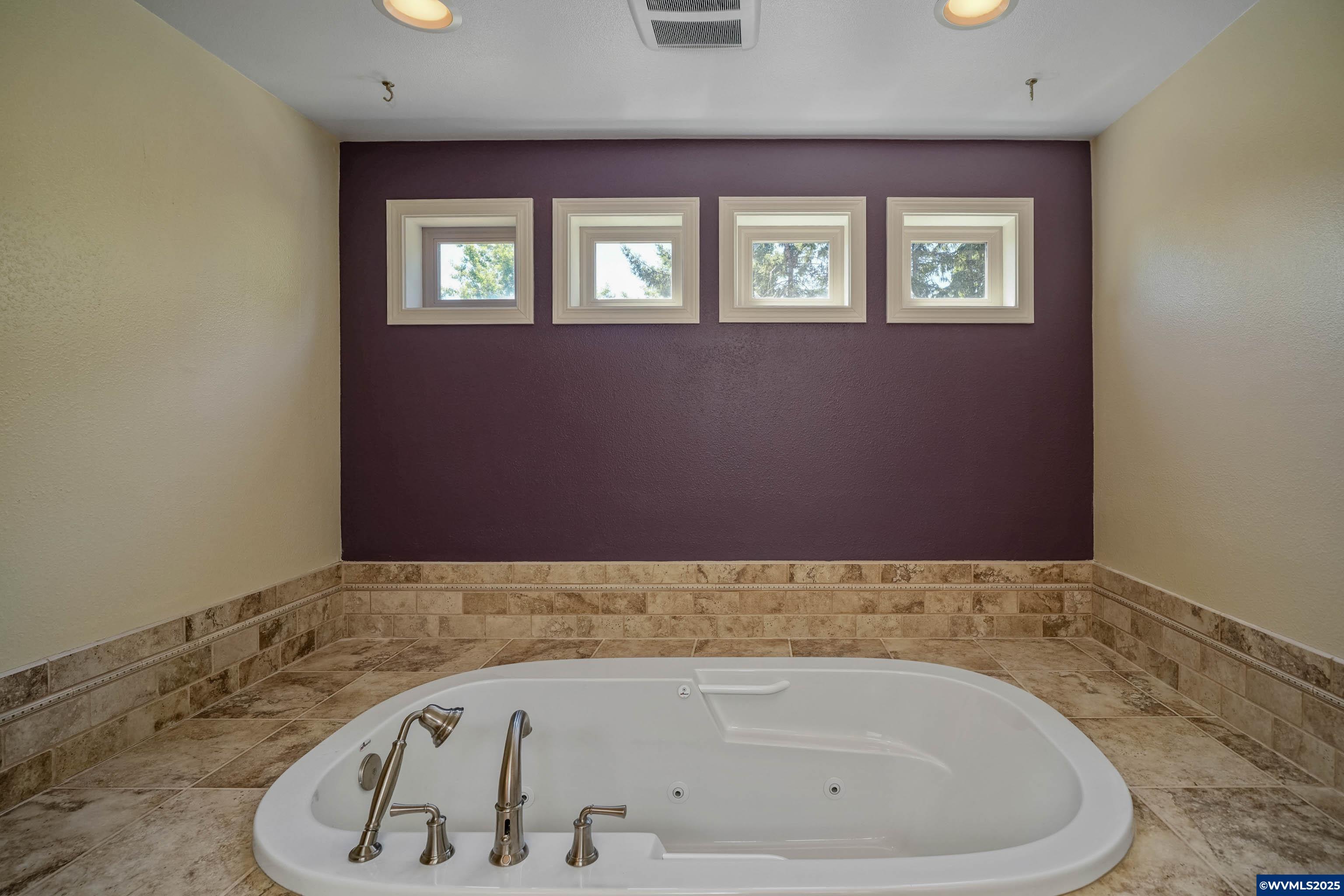 Albany, Oregon, 97321, United States, 4 Bedrooms Bedrooms, ,4 BathroomsBathrooms,Residential,For Sale,1795620