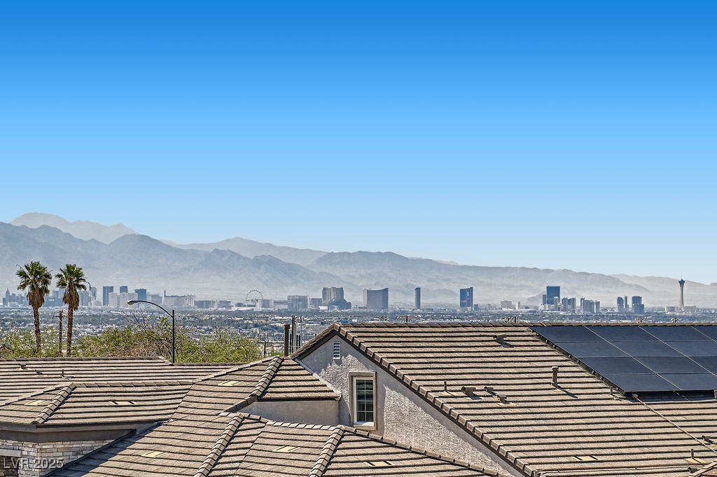 Henderson, Nevada, 89015, United States, 6 Bedrooms Bedrooms, ,1 BathroomBathrooms,Residential,For Sale,1826406