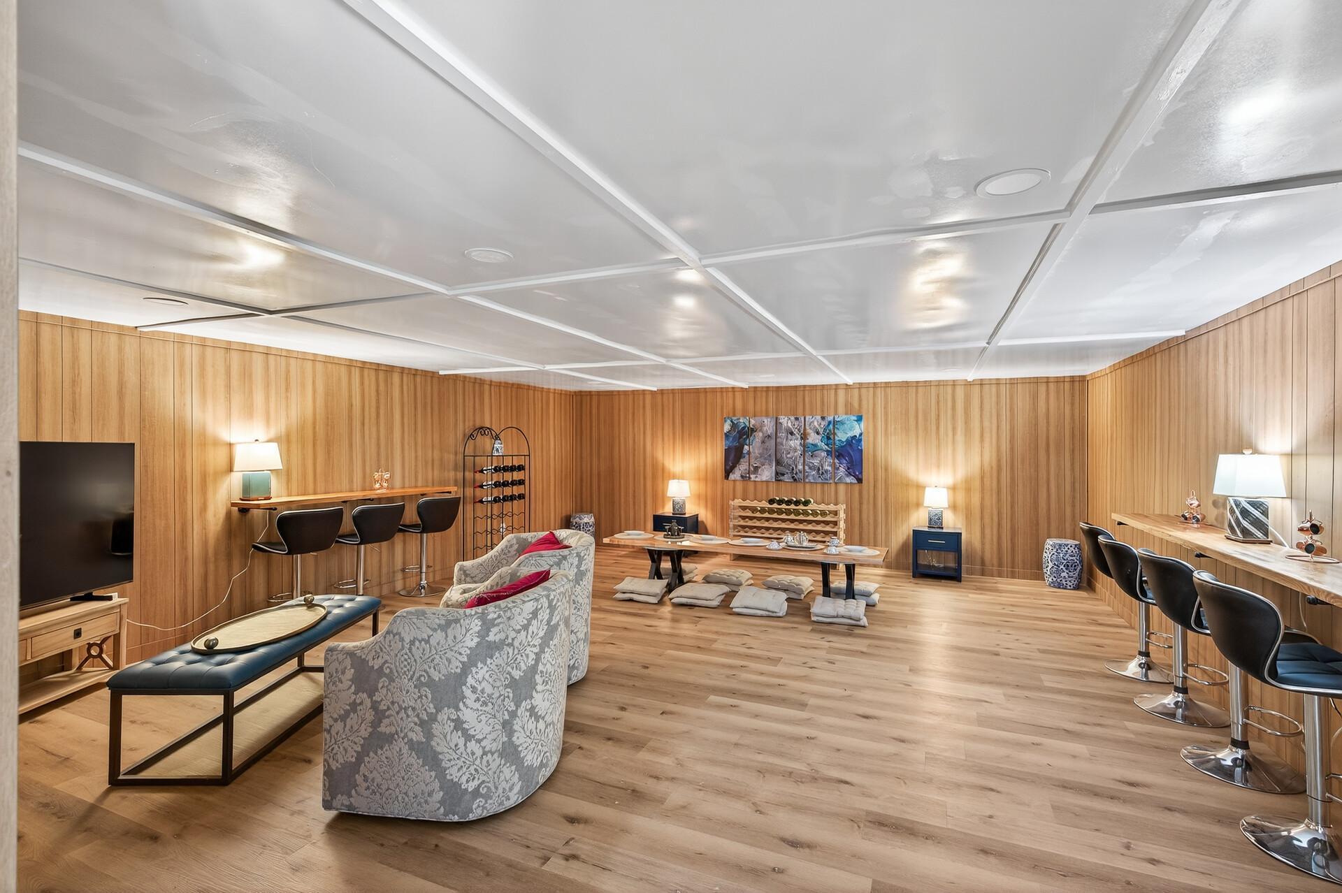 Plymouth, Minnesota, 55441, United States, 5 Bedrooms Bedrooms, ,2 BathroomsBathrooms,Residential,For Sale,1989260