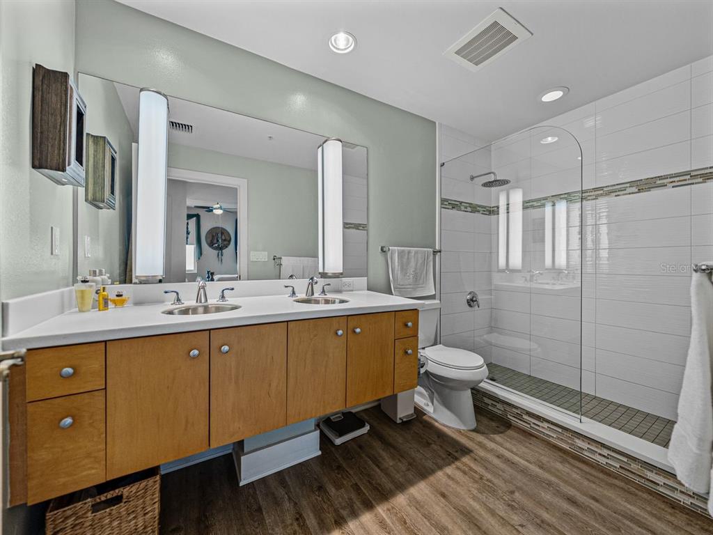 Tampa, Florida, 33602, United States, 1 Bedroom Bedrooms, ,2 BathroomsBathrooms,Residential,For Sale,1807675