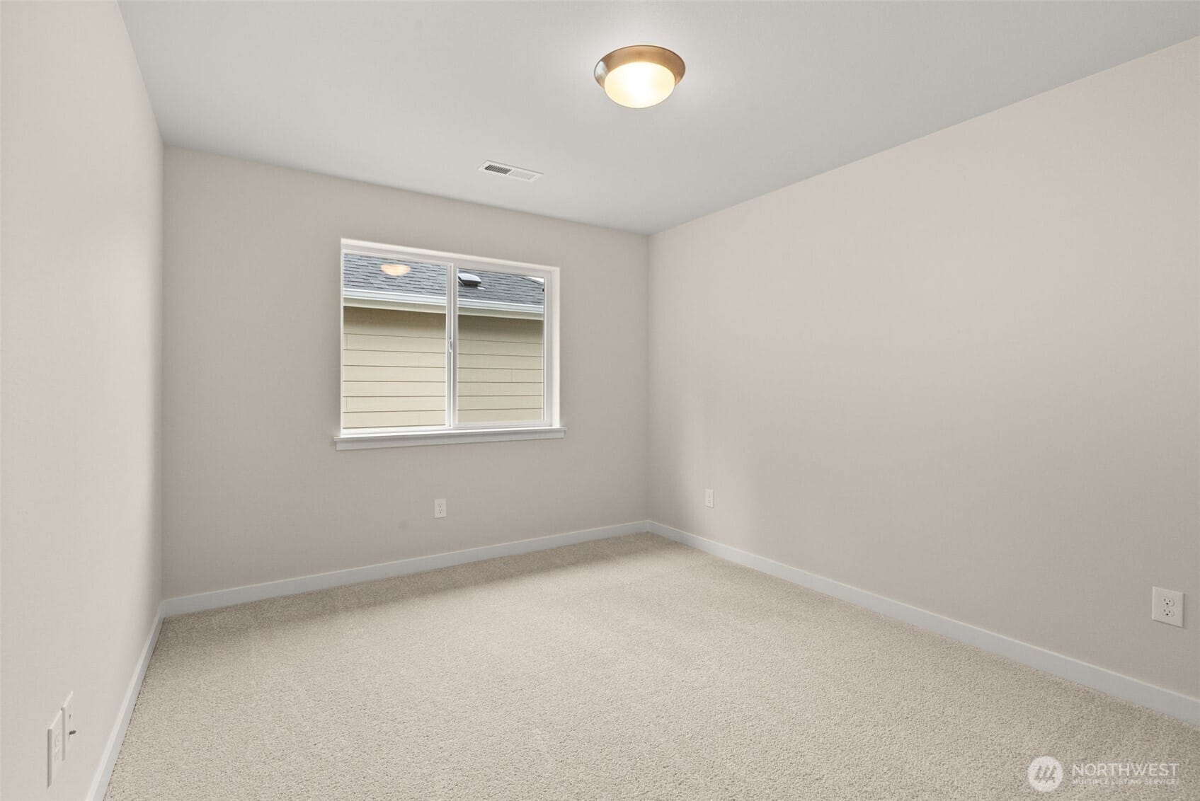 Tumwater, Washington, 98512, United States, 4 Bedrooms Bedrooms, ,3 BathroomsBathrooms,Residential,For Sale,1897301