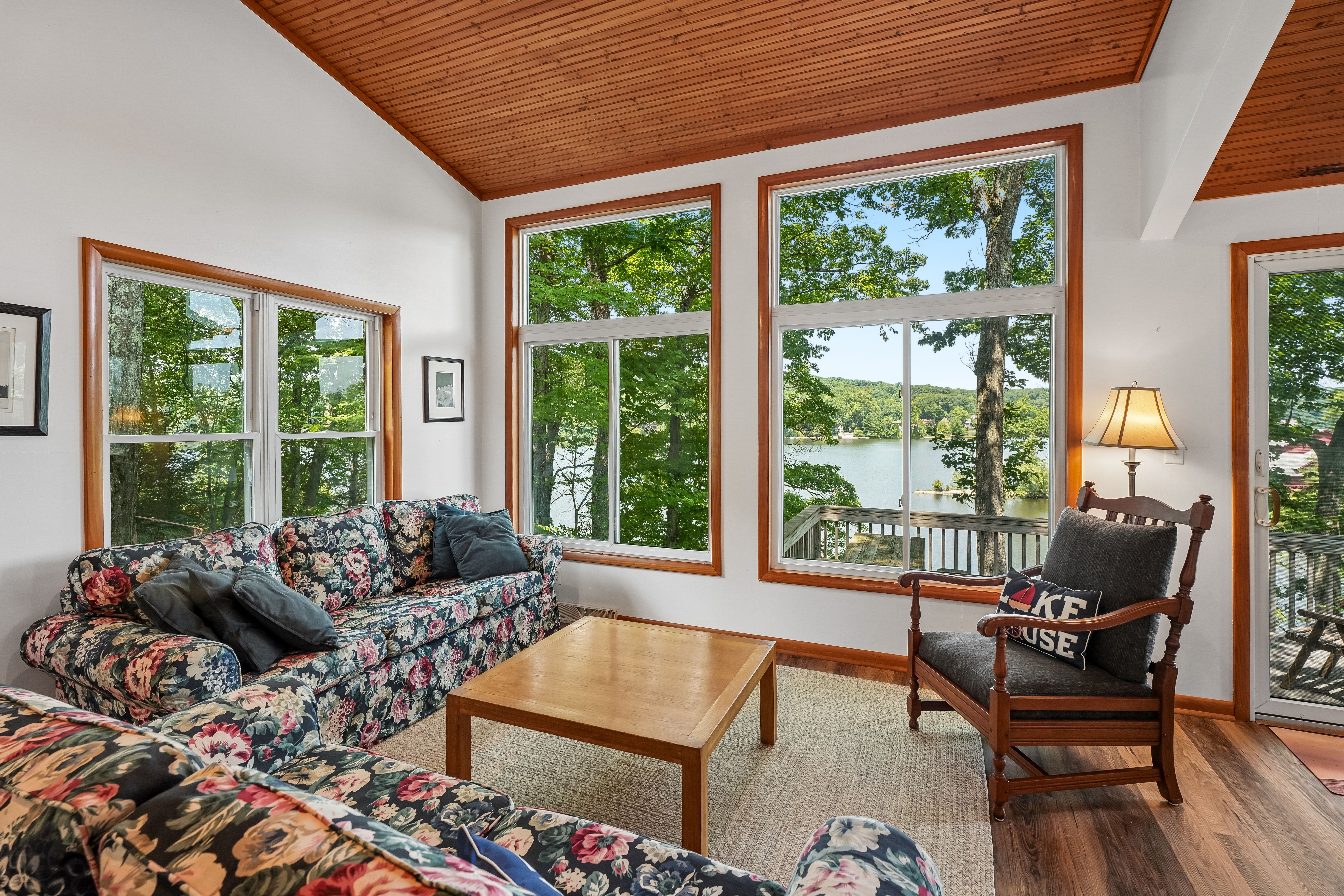  1009 Lakeside Drive East, Vernon Township, NJ 07422 - 物件實景