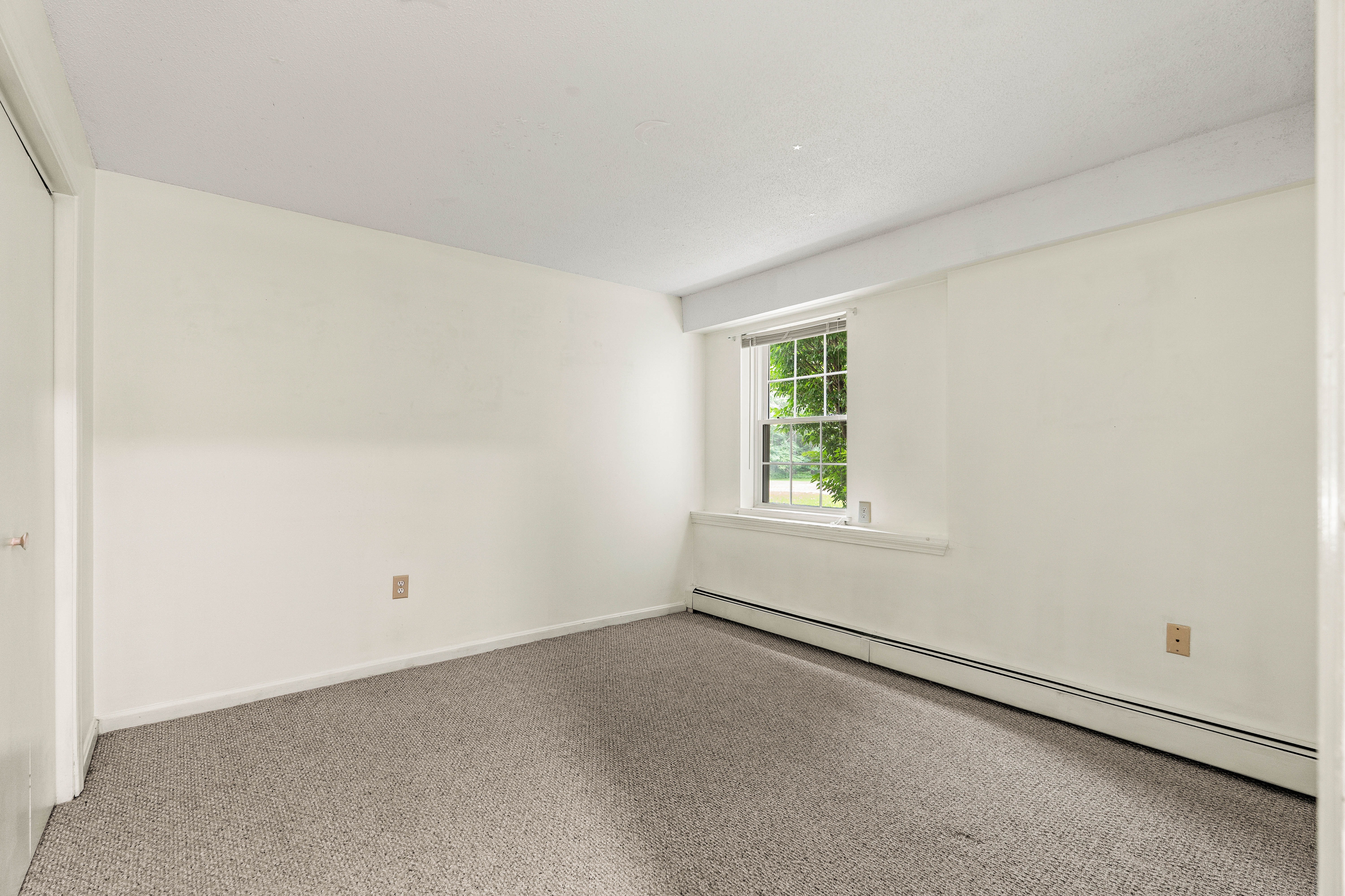  1202 White Cedar Boulevard, Portsmouth, NH 03801 - 物件實景