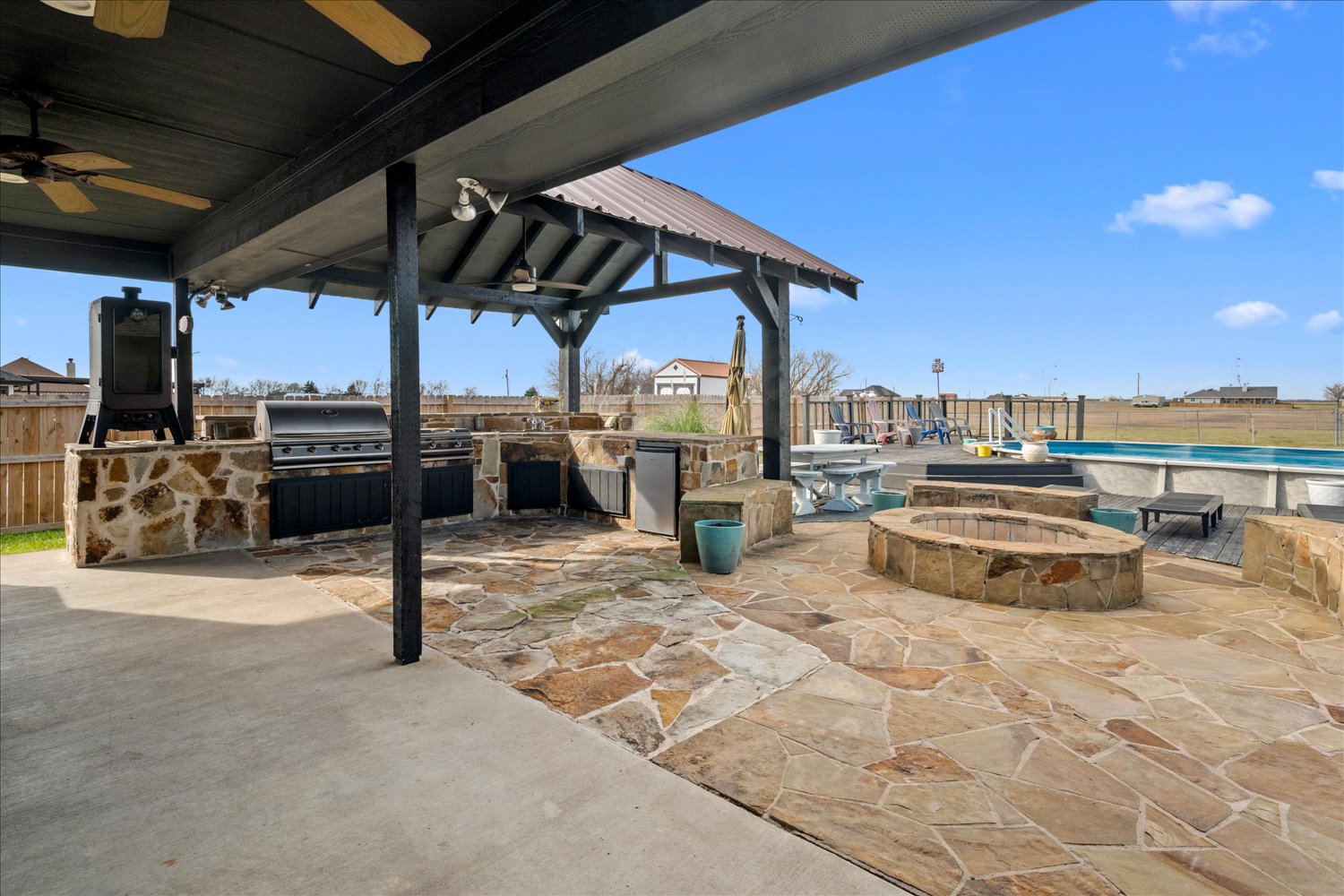 Caddo Mills, Texas, 75135, United States, 3 Bedrooms Bedrooms, ,2 BathroomsBathrooms,Residential,For Sale,2010316