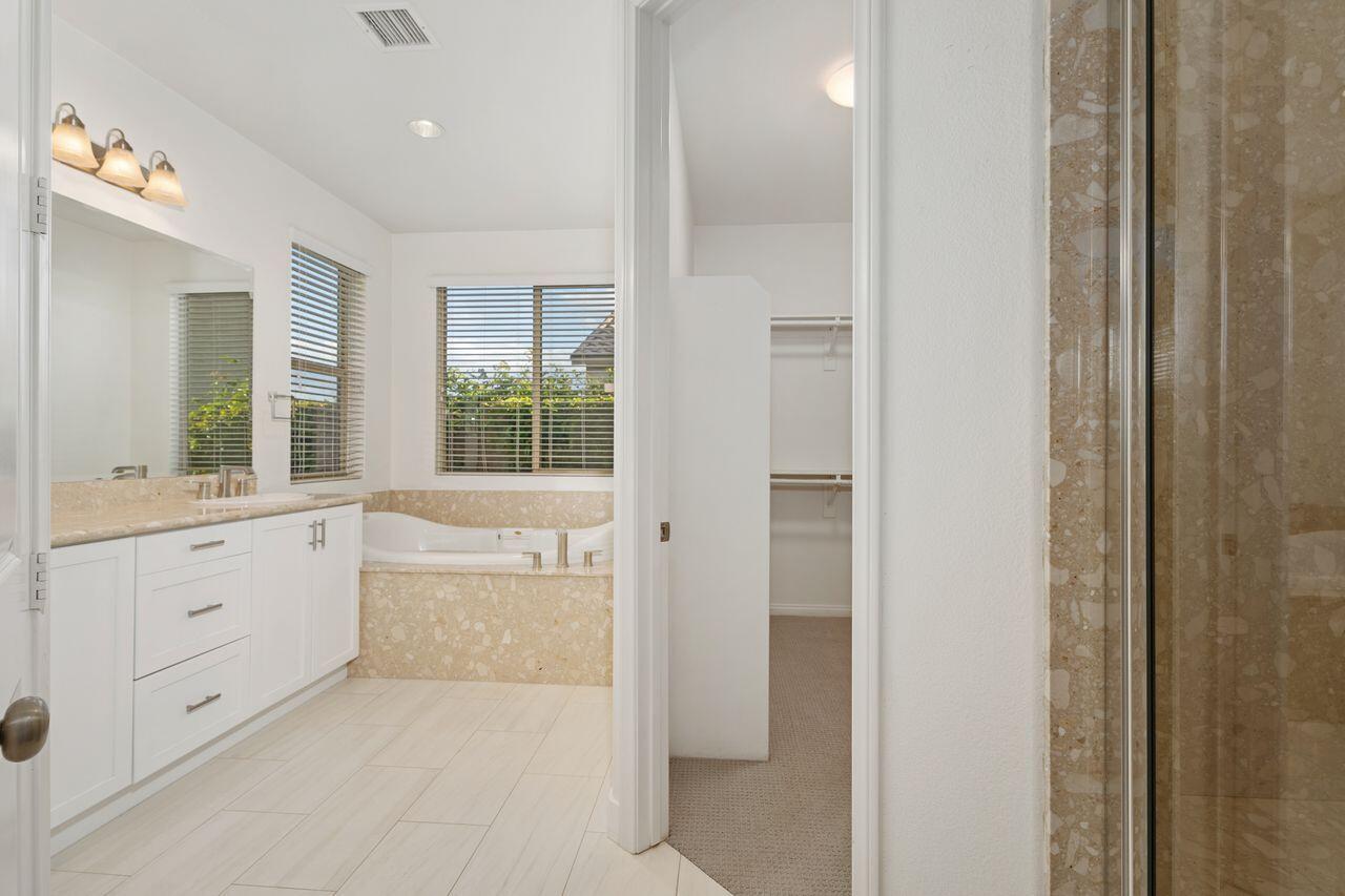 Indio, California, 92201, United States, 3 Bedrooms Bedrooms, ,2 BathroomsBathrooms,Residential,For Sale,1924635