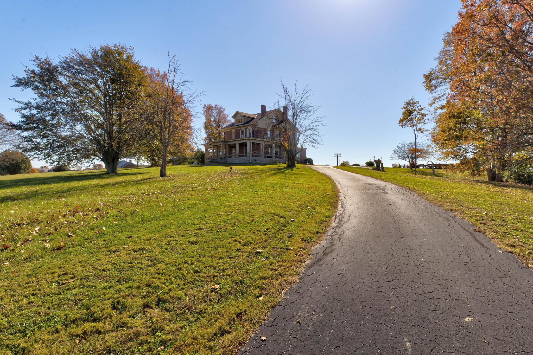 Winchester, Kentucky, 40391, United States, 3 Bedrooms Bedrooms, ,3 BathroomsBathrooms,Residential,For Sale,1992796