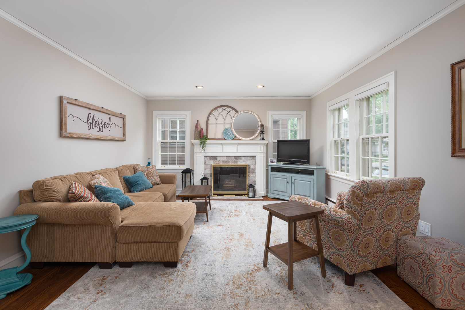 Downers Grove, Illinois, 60515, United States, 3 Bedrooms Bedrooms, ,3 BathroomsBathrooms,Residential,For Sale,1925036