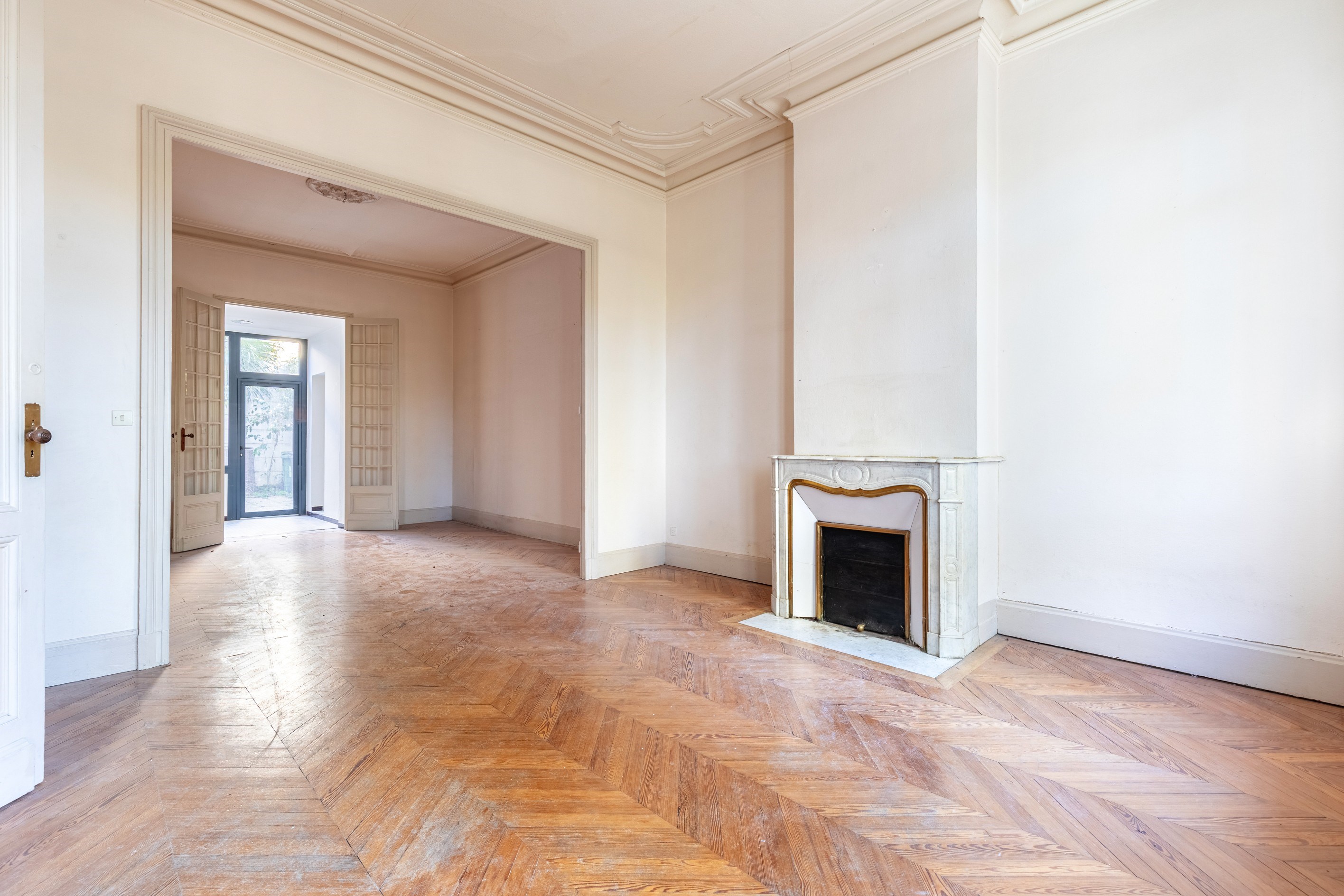  EXCLUSIVE LISTING – ELEGANT BOURGEOIS HOME – VIEWS OF PARC BORDELAIS – TERRACES… - 物件實景