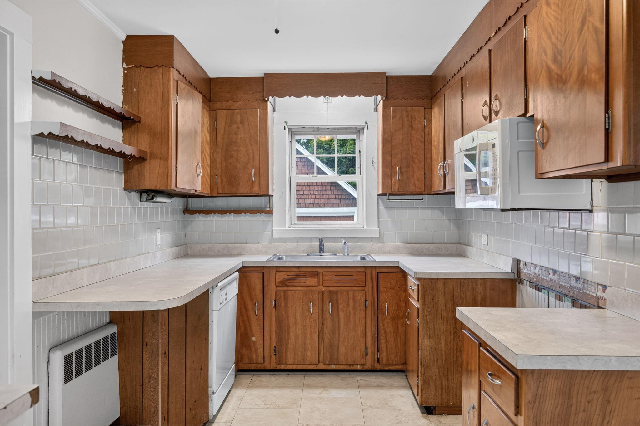  196 Sisson Road, Harwich, MA, 02645 - 物件實景