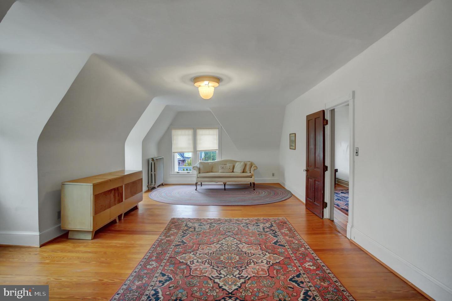 144 W Main Street, Waynesboro, Pennsylvania, 17268, United States, 7 Bedrooms Bedrooms, ,4 BathroomsBathrooms,Residential,For Sale,144 W Main Street,1662574