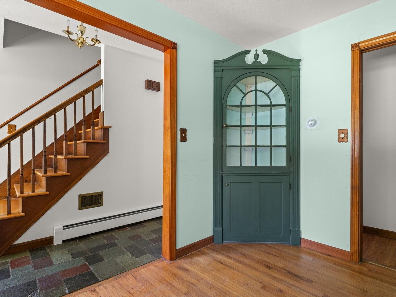 Essex, Vermont, 05452, United States, 4 Bedrooms Bedrooms, ,2 BathroomsBathrooms,Residential,For Sale,1927530