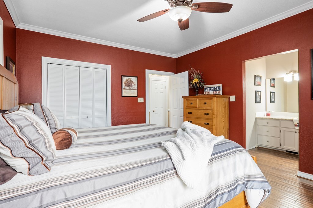 405 405 Frederick Rd, Fredericksburg, Texas, 78624, United States, 5 Bedrooms Bedrooms, ,5 BathroomsBathrooms,Residential,For Sale,405 405 Frederick Rd,1413377