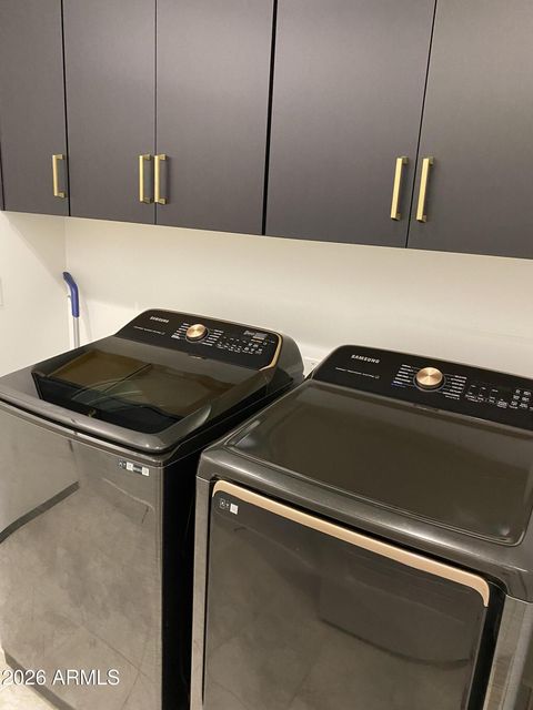 Surprise, Arizona, 85388, United States, 5 Bedrooms Bedrooms, ,Residential,For Sale,2011376