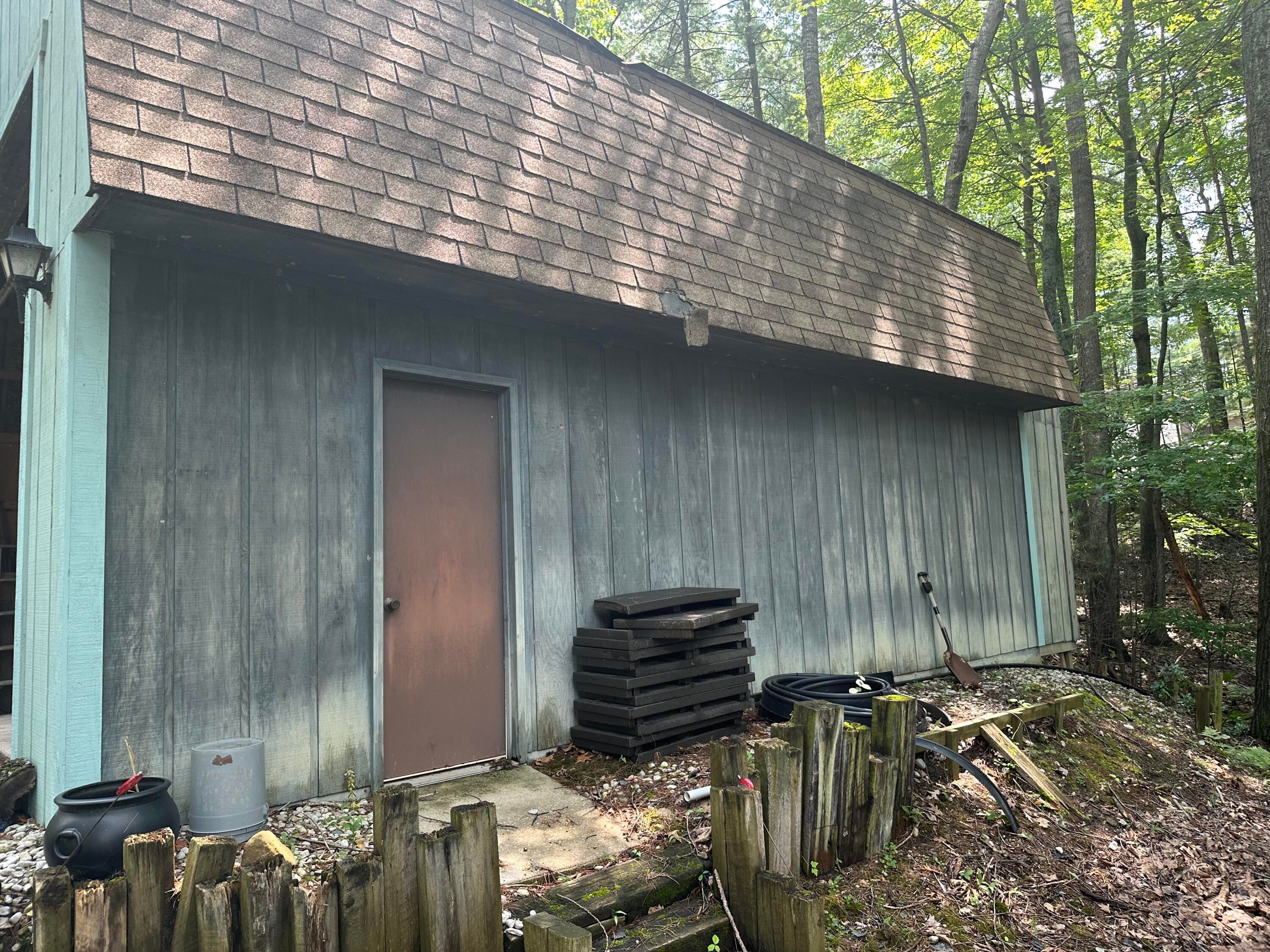 Traverse City, Michigan, 49696, United States, 2 Bedrooms Bedrooms, ,4 BathroomsBathrooms,Residential,For Sale,1712090