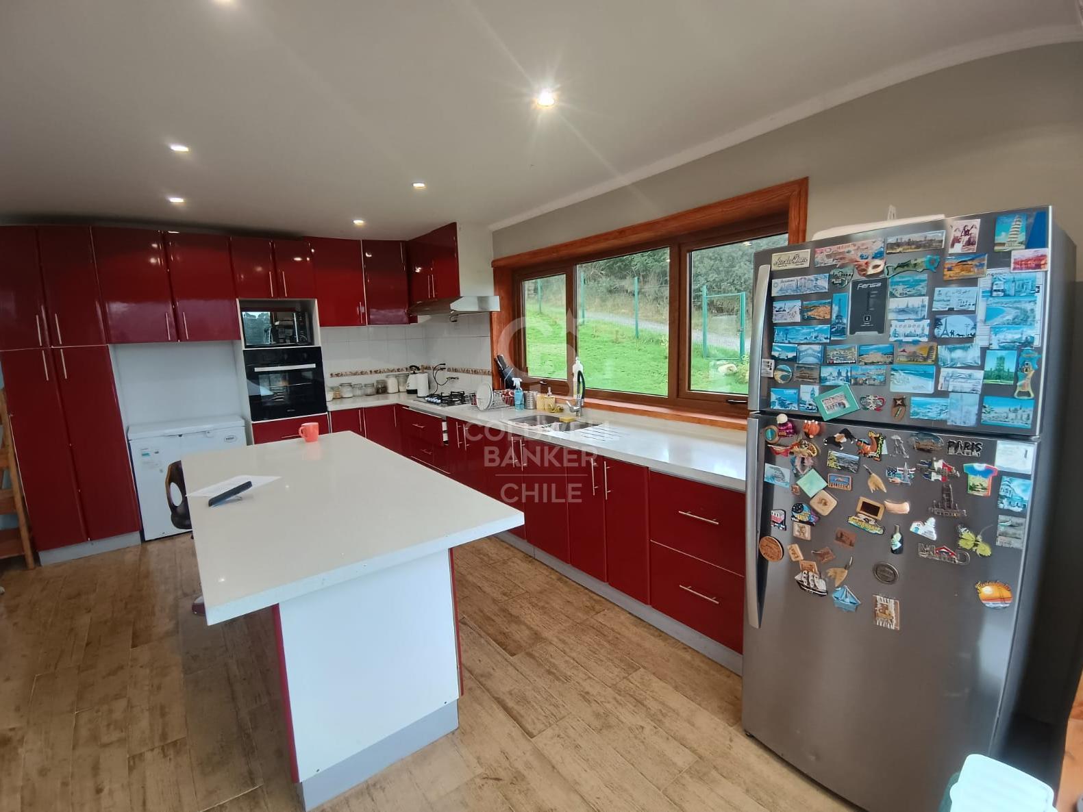 Puerto Varas, Chile, 5 Bedrooms Bedrooms, ,4 BathroomsBathrooms,Residential,For Sale,1934303