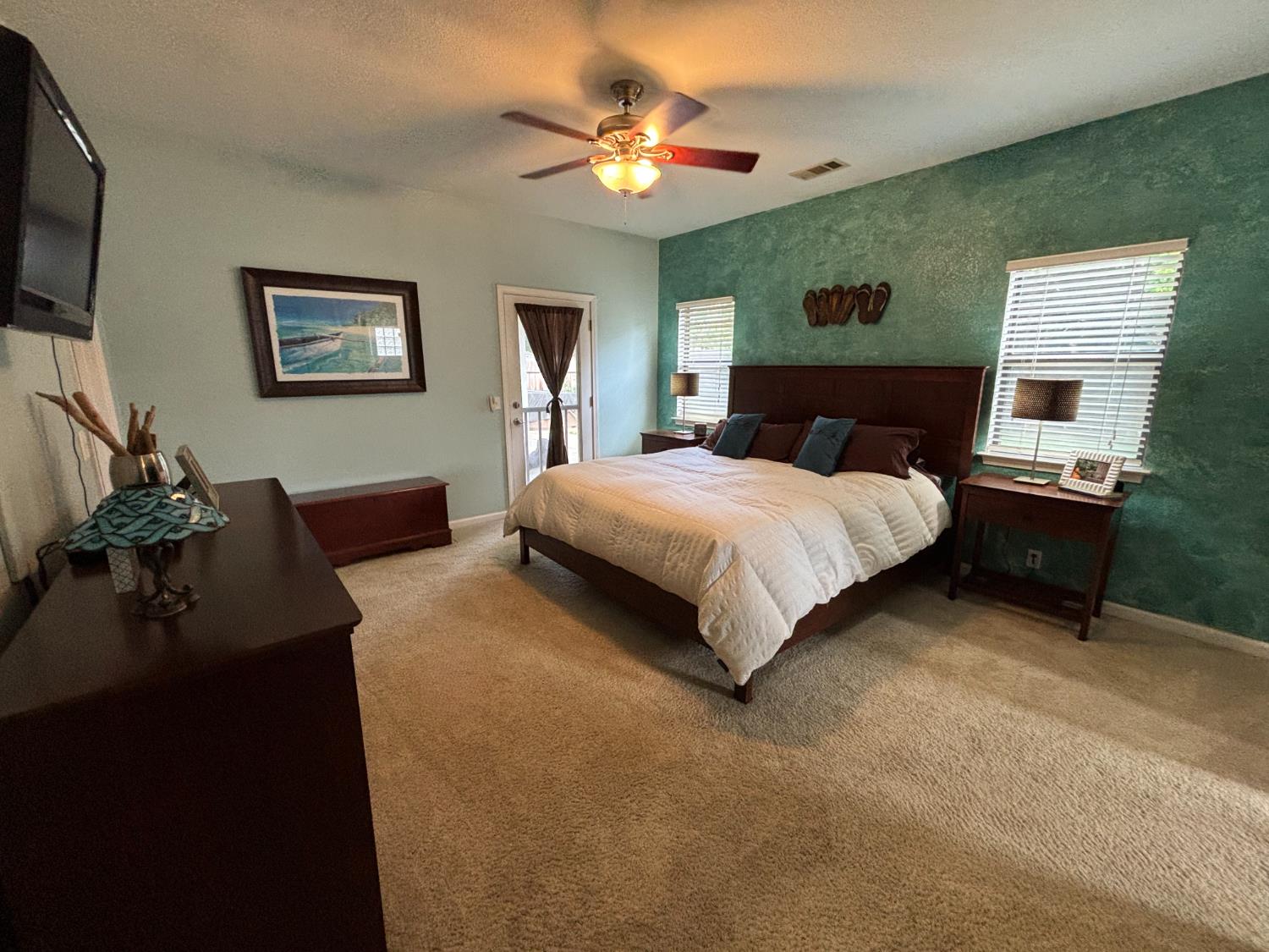 Lockeford, California, 95237-9662, United States, 3 Bedrooms Bedrooms, ,2 BathroomsBathrooms,Residential,For Sale,1891581