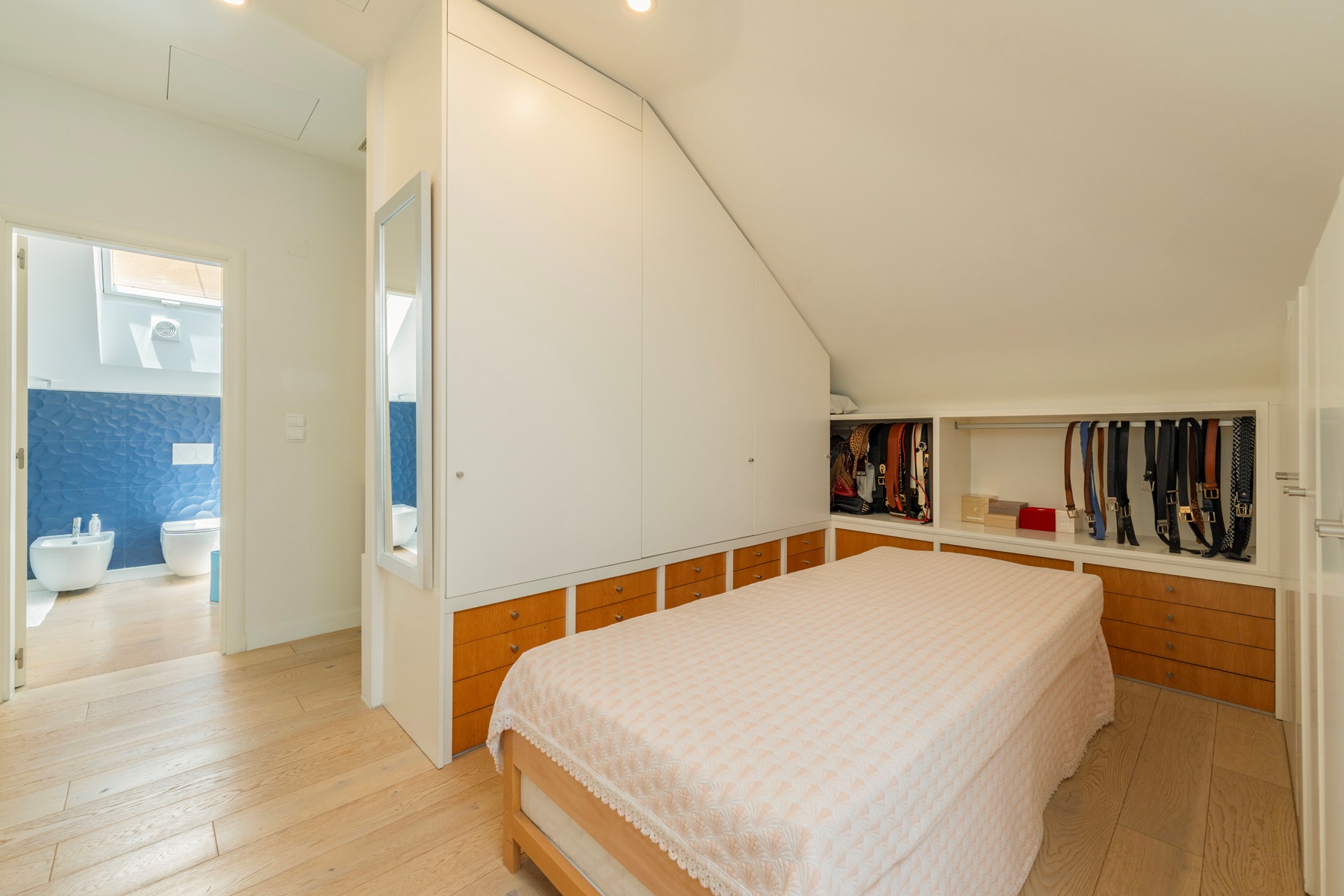 Semi-detached house, 3 bedrooms, for Sale - 物件實景