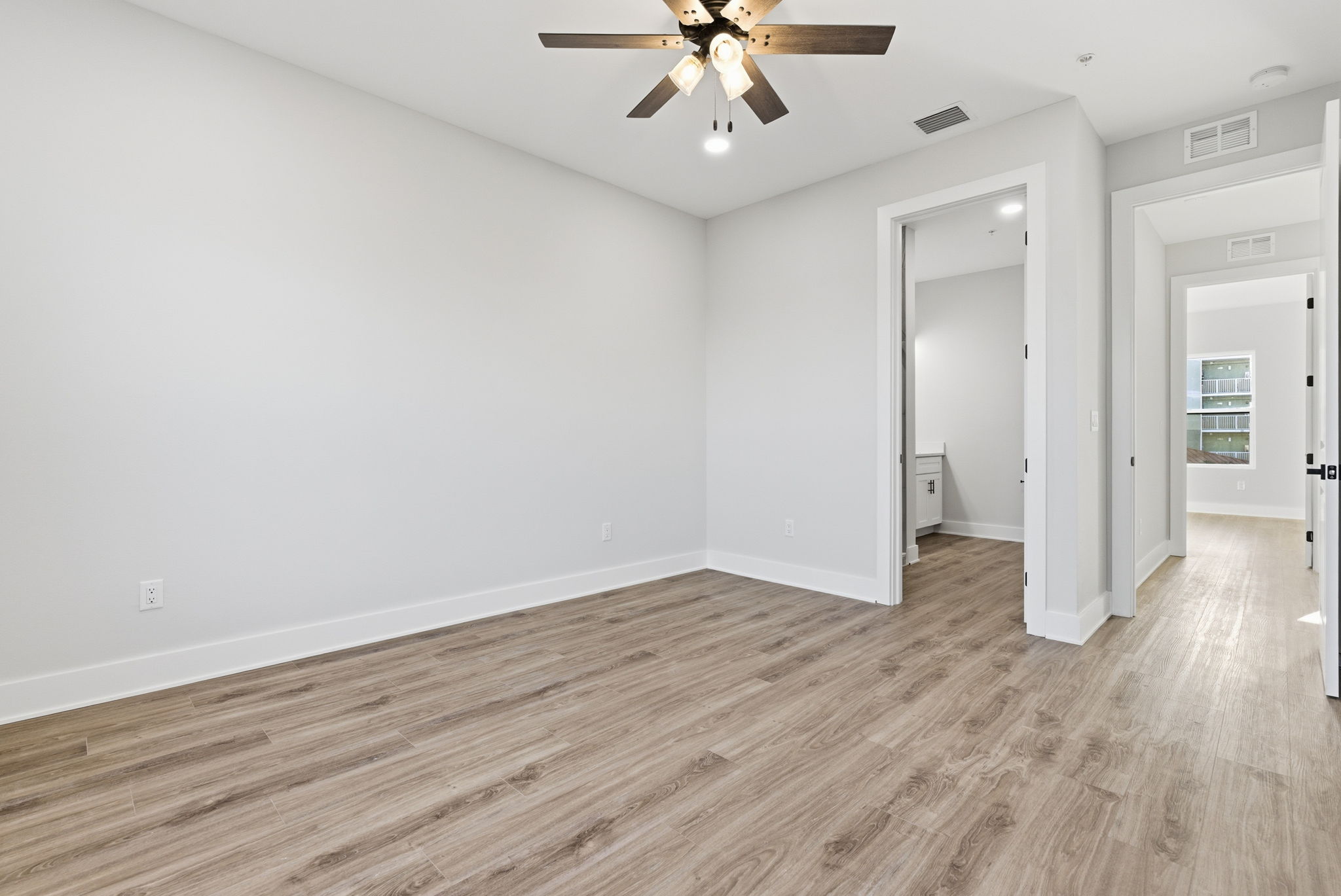 11605 1st St E # 6, Treasure Island, Florida, 33706, United States, 5 Bedrooms Bedrooms, ,4 BathroomsBathrooms,Residential,For Sale,11605 1st St E # 6,1423678