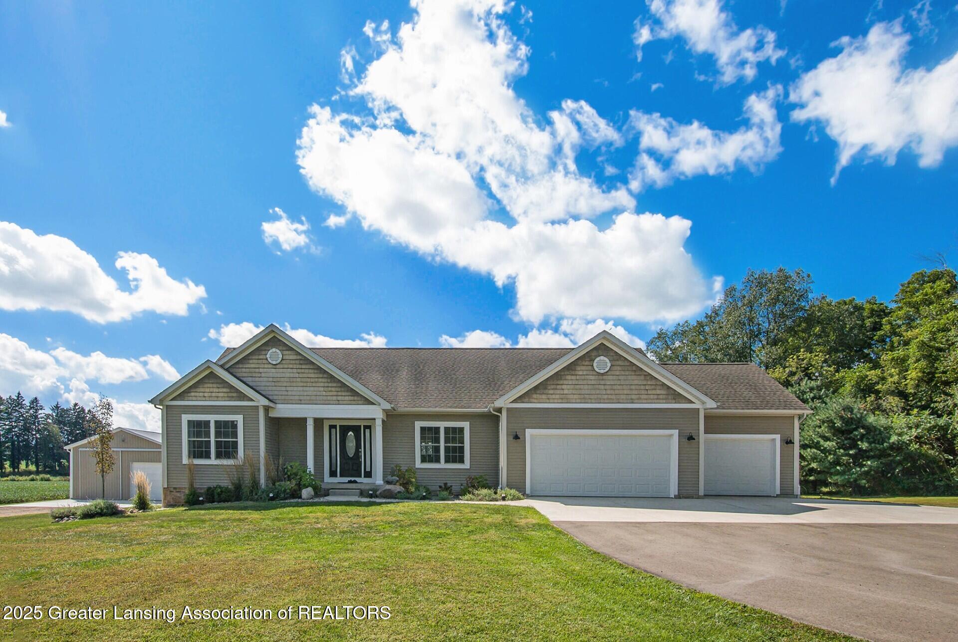 Eaton Rapids, Michigan, 48827, United States, 5 Bedrooms Bedrooms, ,3 BathroomsBathrooms,Residential,For Sale,1934713