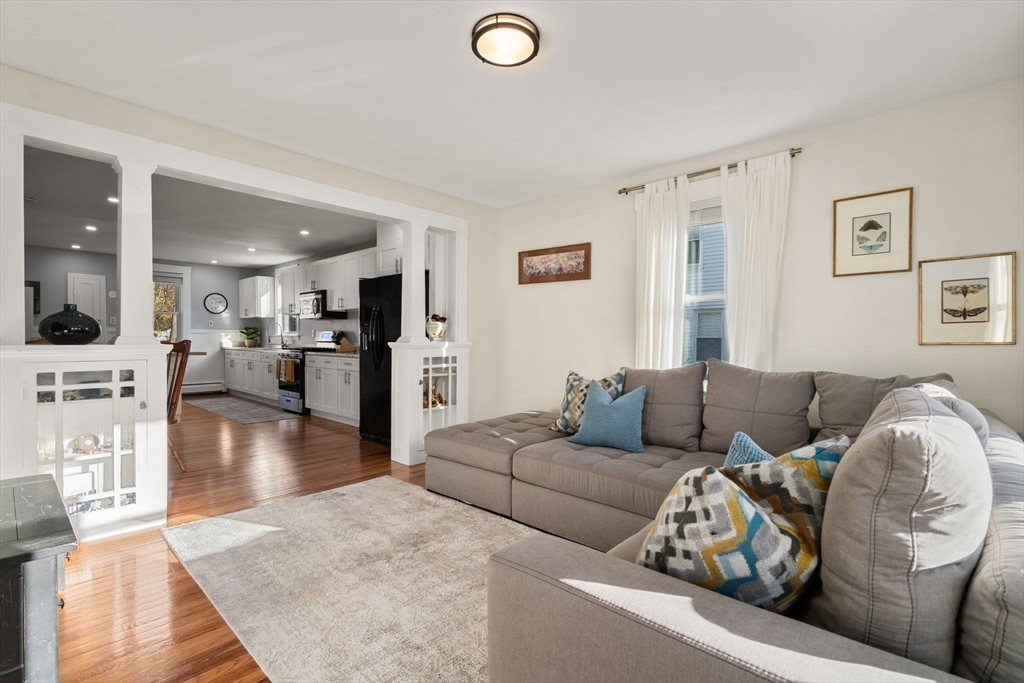 Maynard, Massachusetts, 01754, United States, 3 Bedrooms Bedrooms, ,2 BathroomsBathrooms,Residential,For Sale,1994472